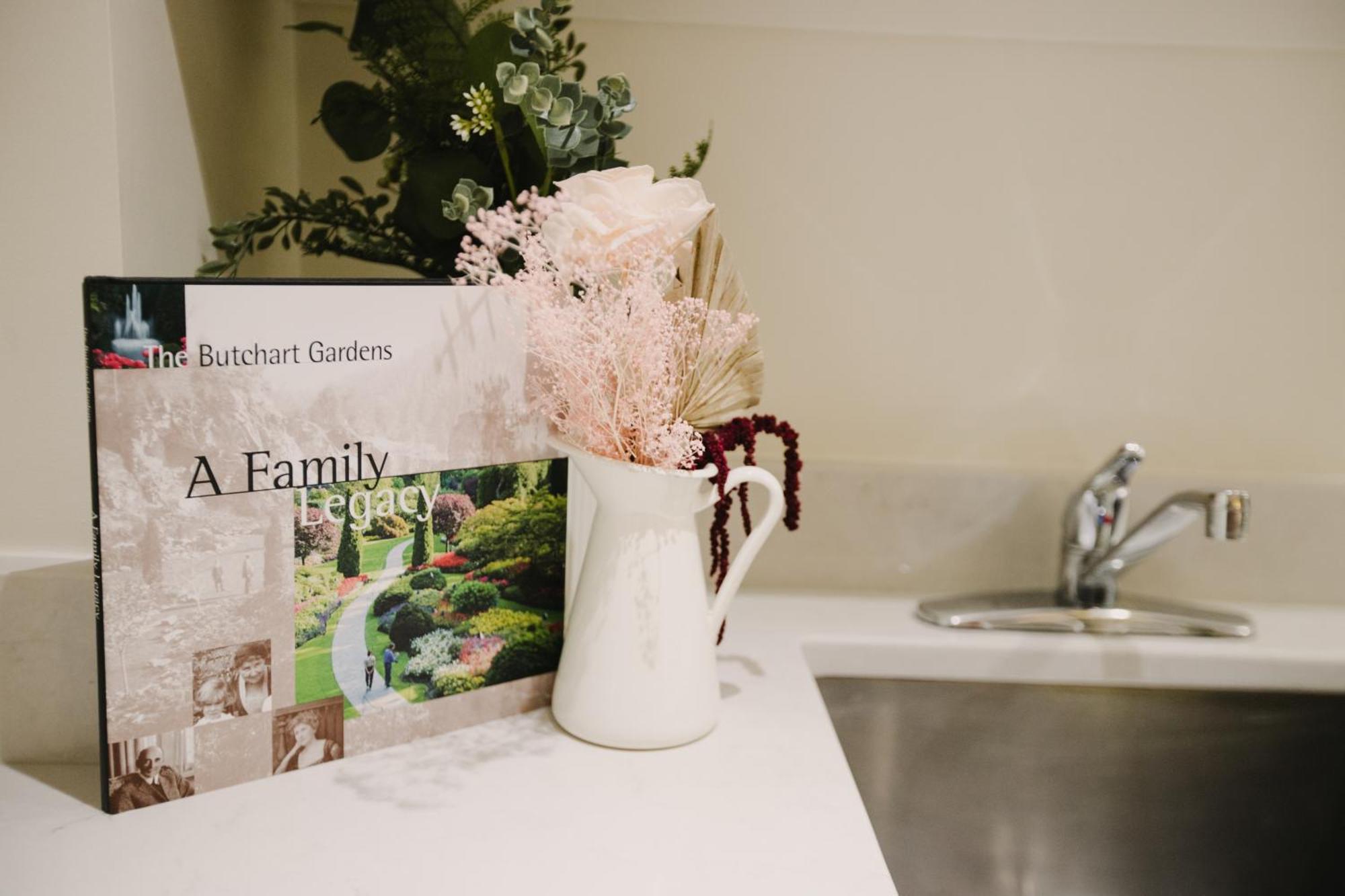 The Garden Room At Waddington Flats 빅토리아 외부 사진